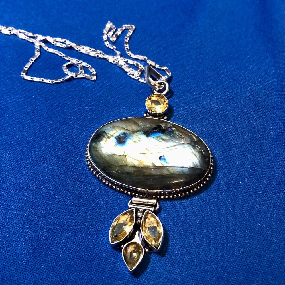 Really Huge Fiery Labradorite +Citrine Gemstone 925 Silver Plated Necklace.